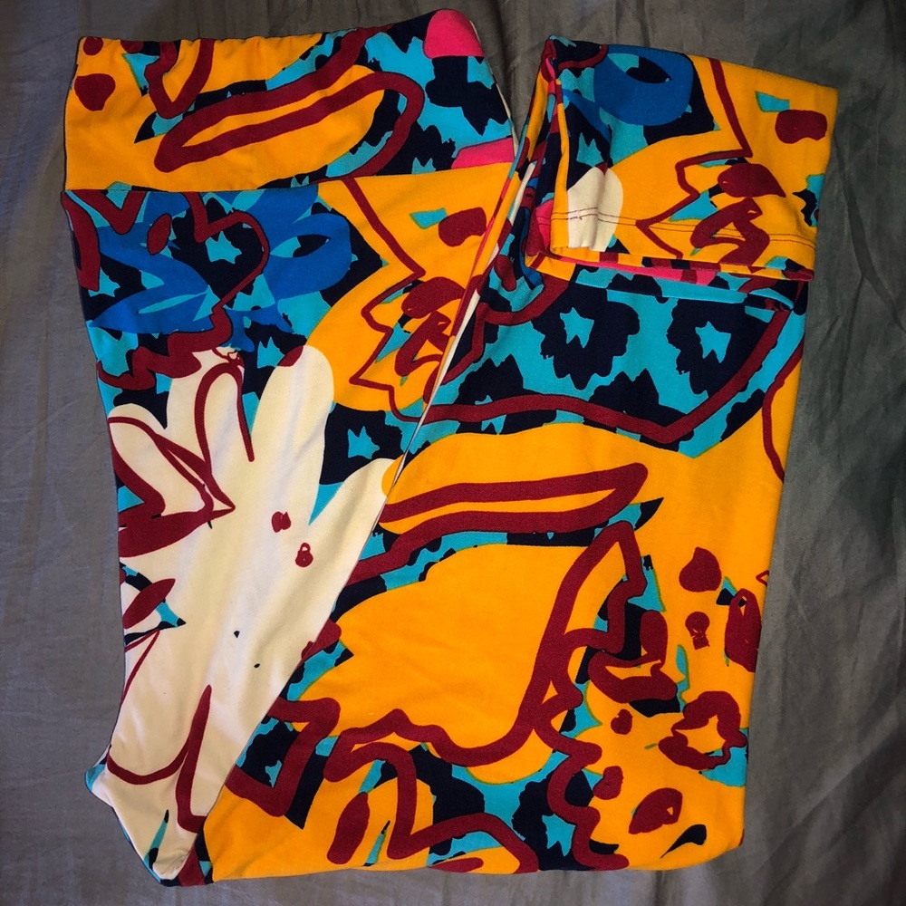 BOLD TC2 LuLaroe Leggings!
